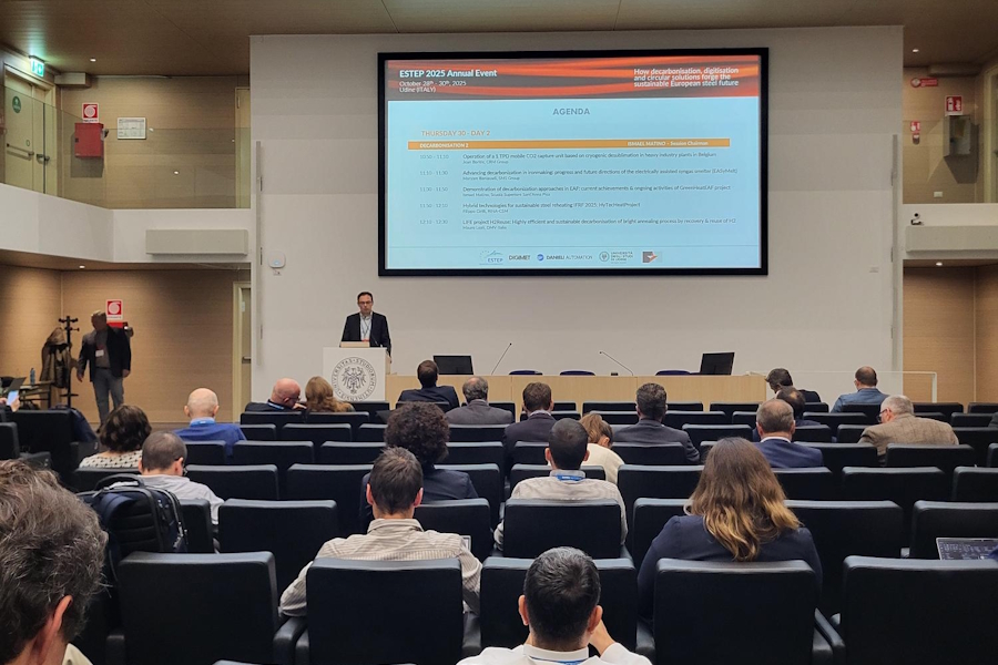 Institut-fuer-Industrieofenbau-und-Waermetechnik_Präsentation_Thomas